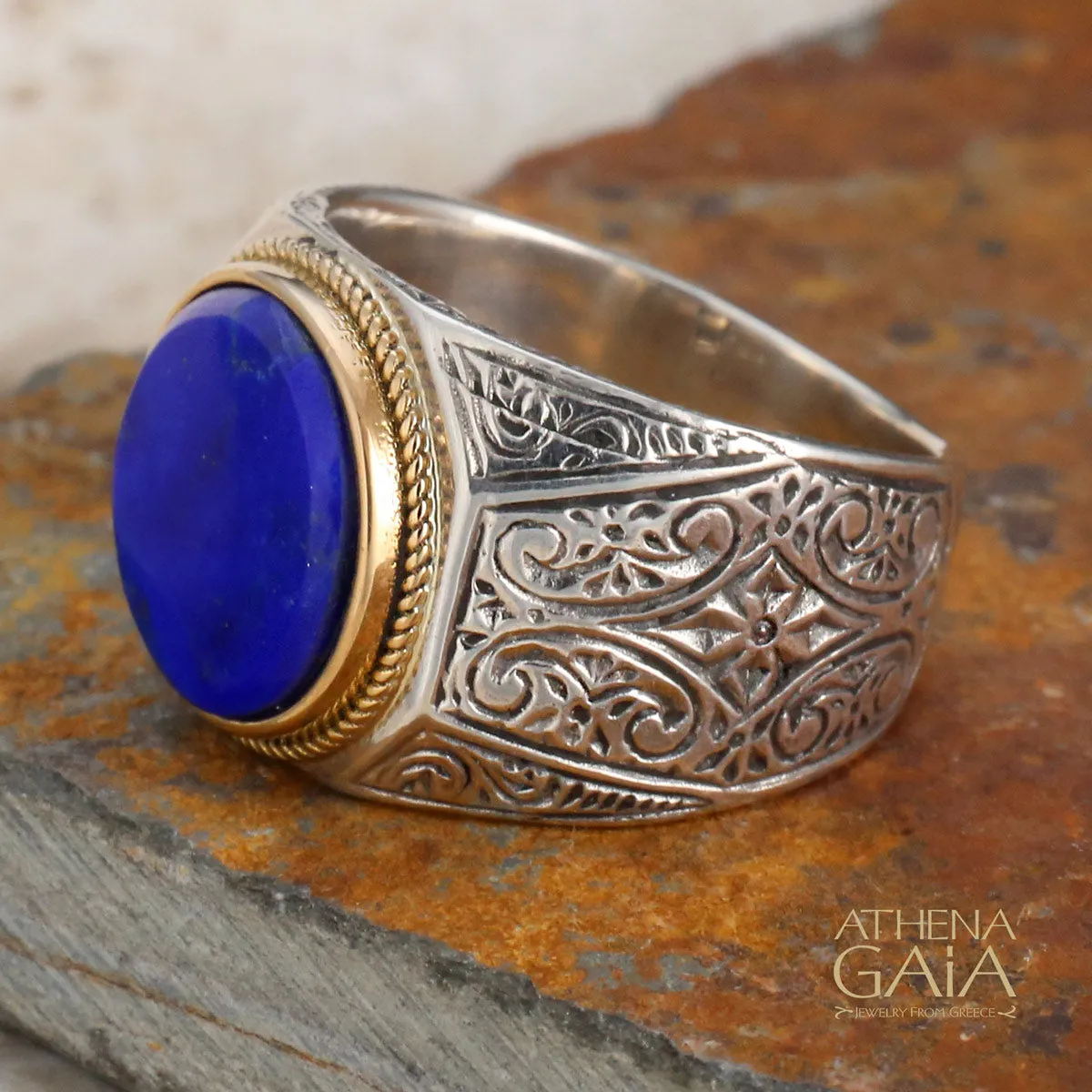 Cabochon Circle Club Ring