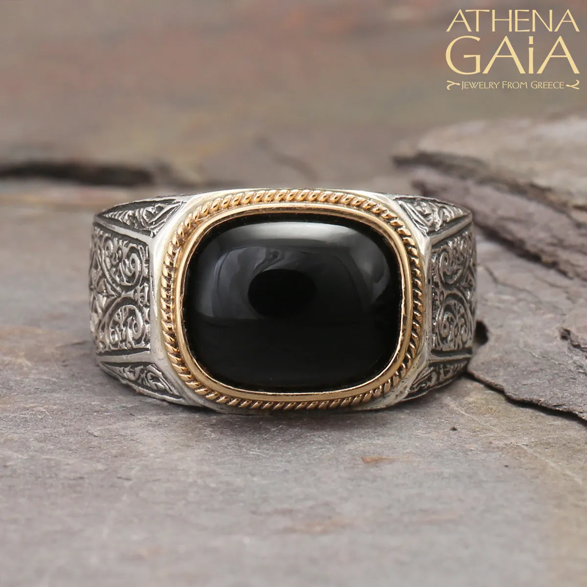 Cabochon Club Ring