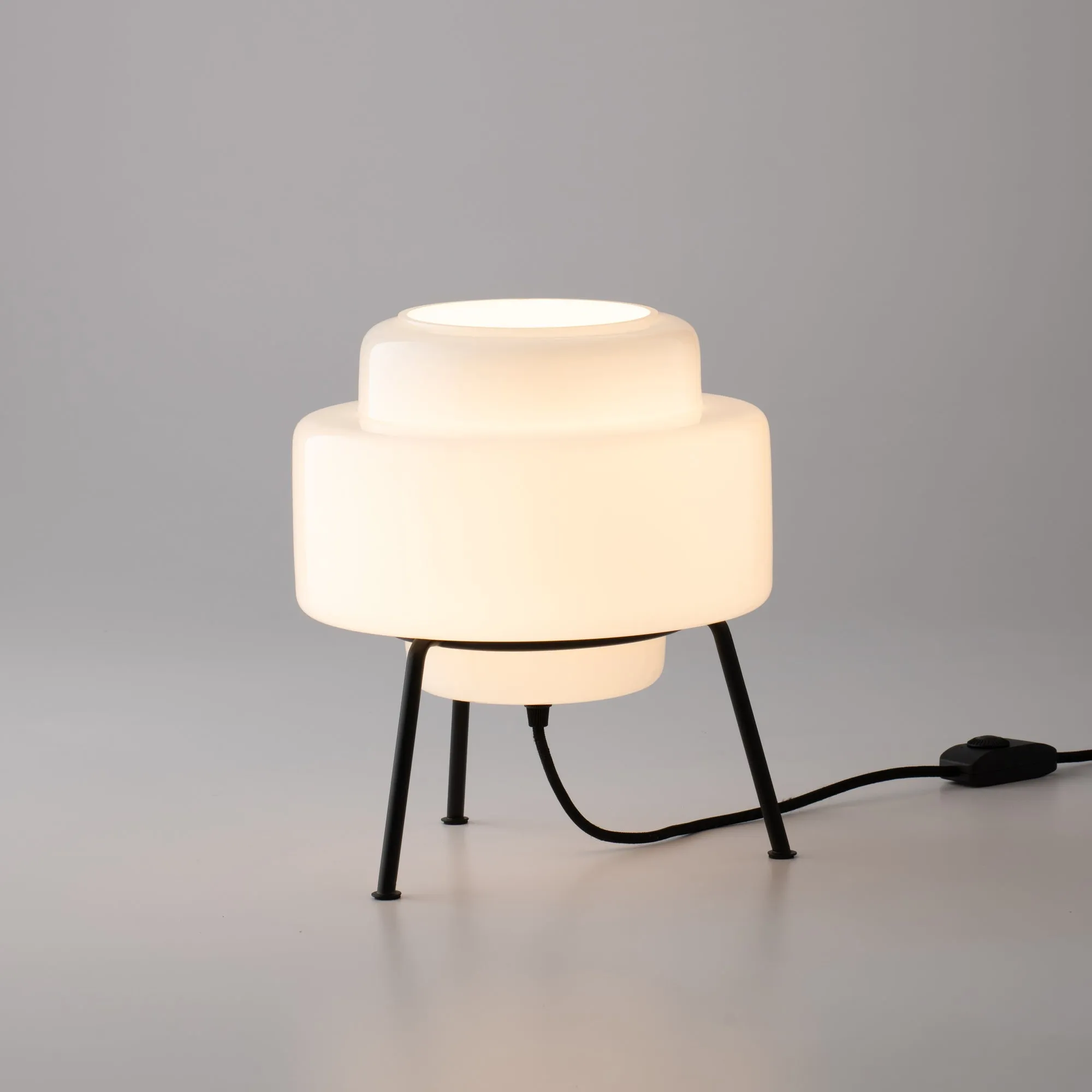 Edwin Table Lamp