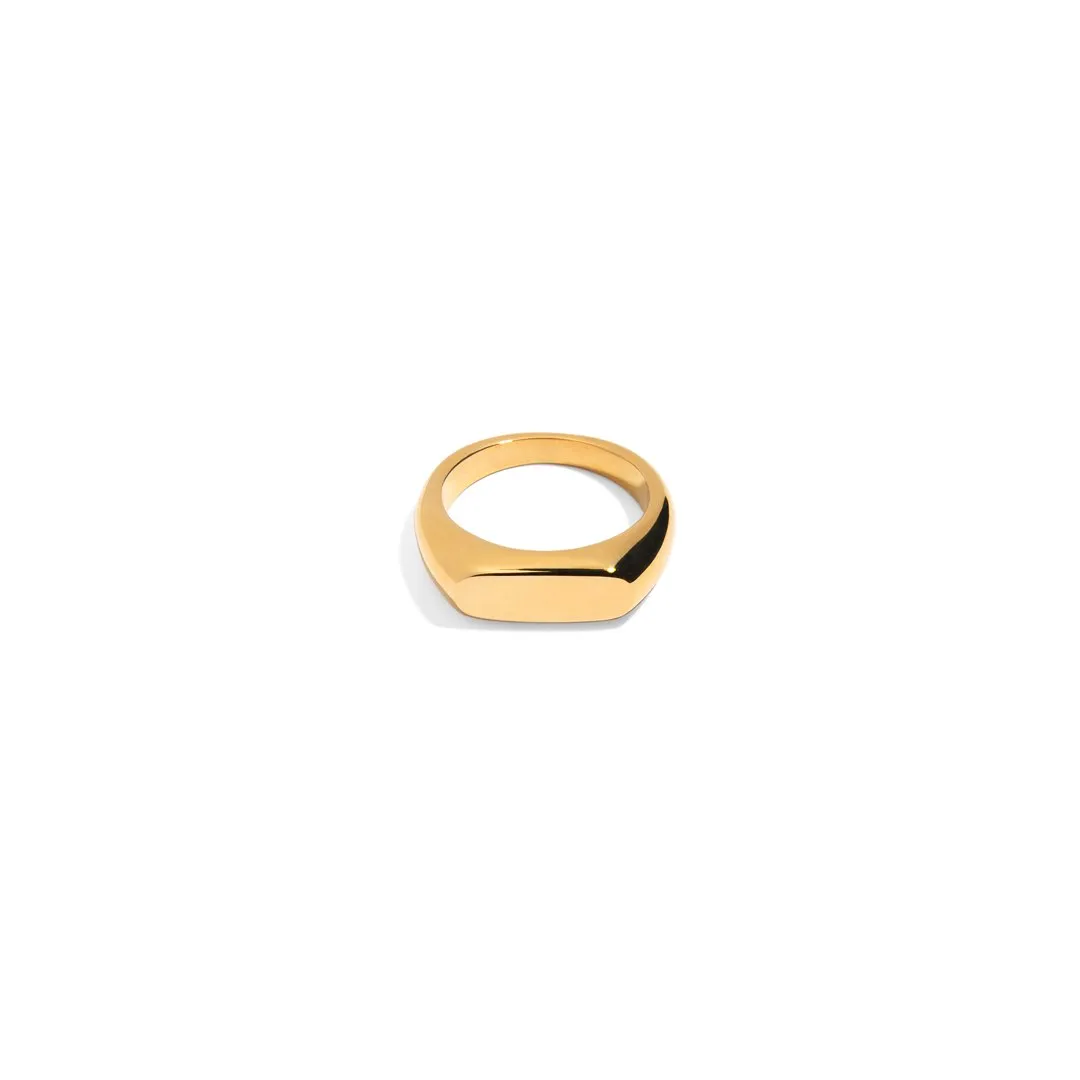 OVAL BAR SIGNET GOLDEN RING