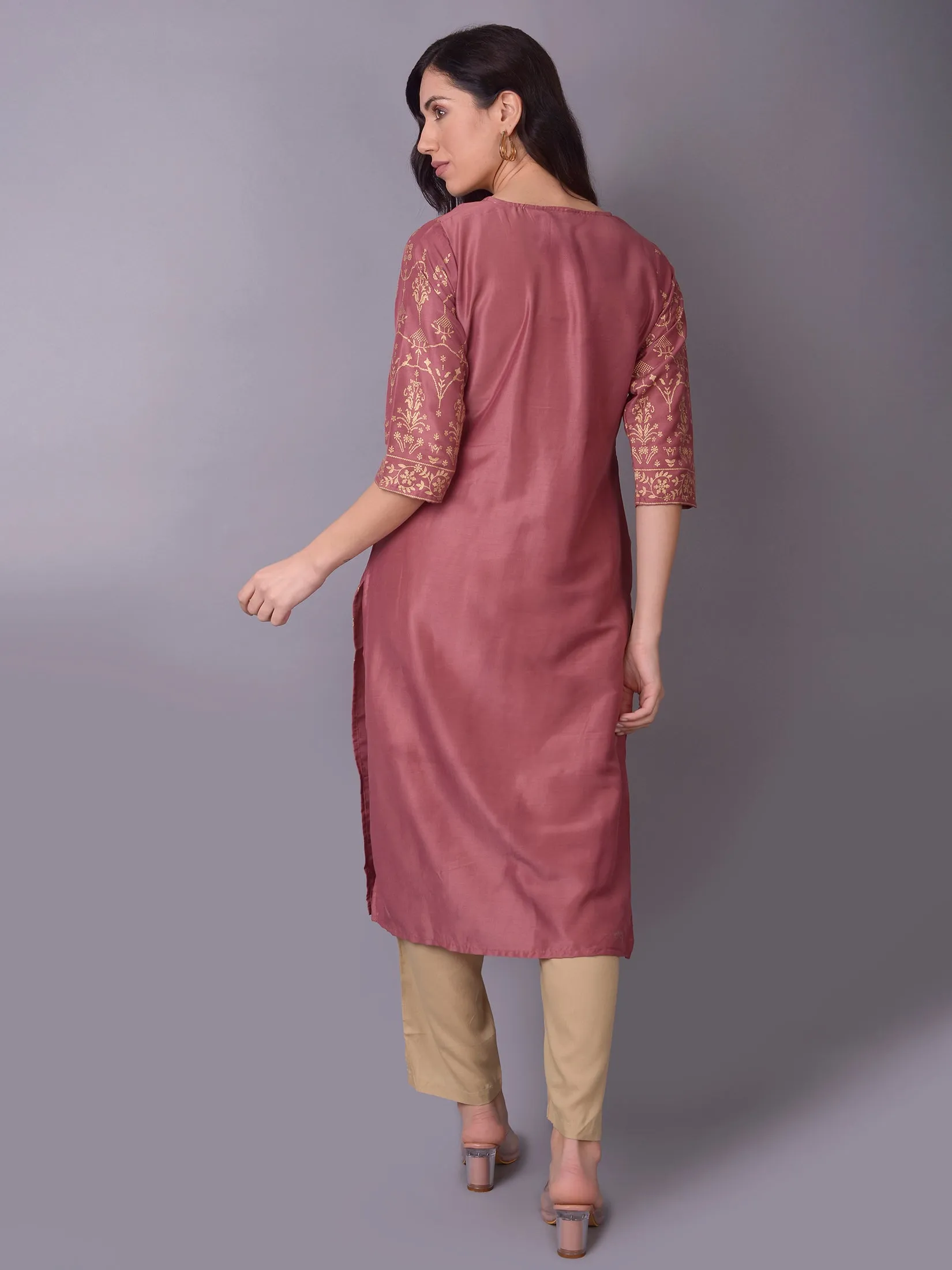 Women Coral Round Neck Kurta